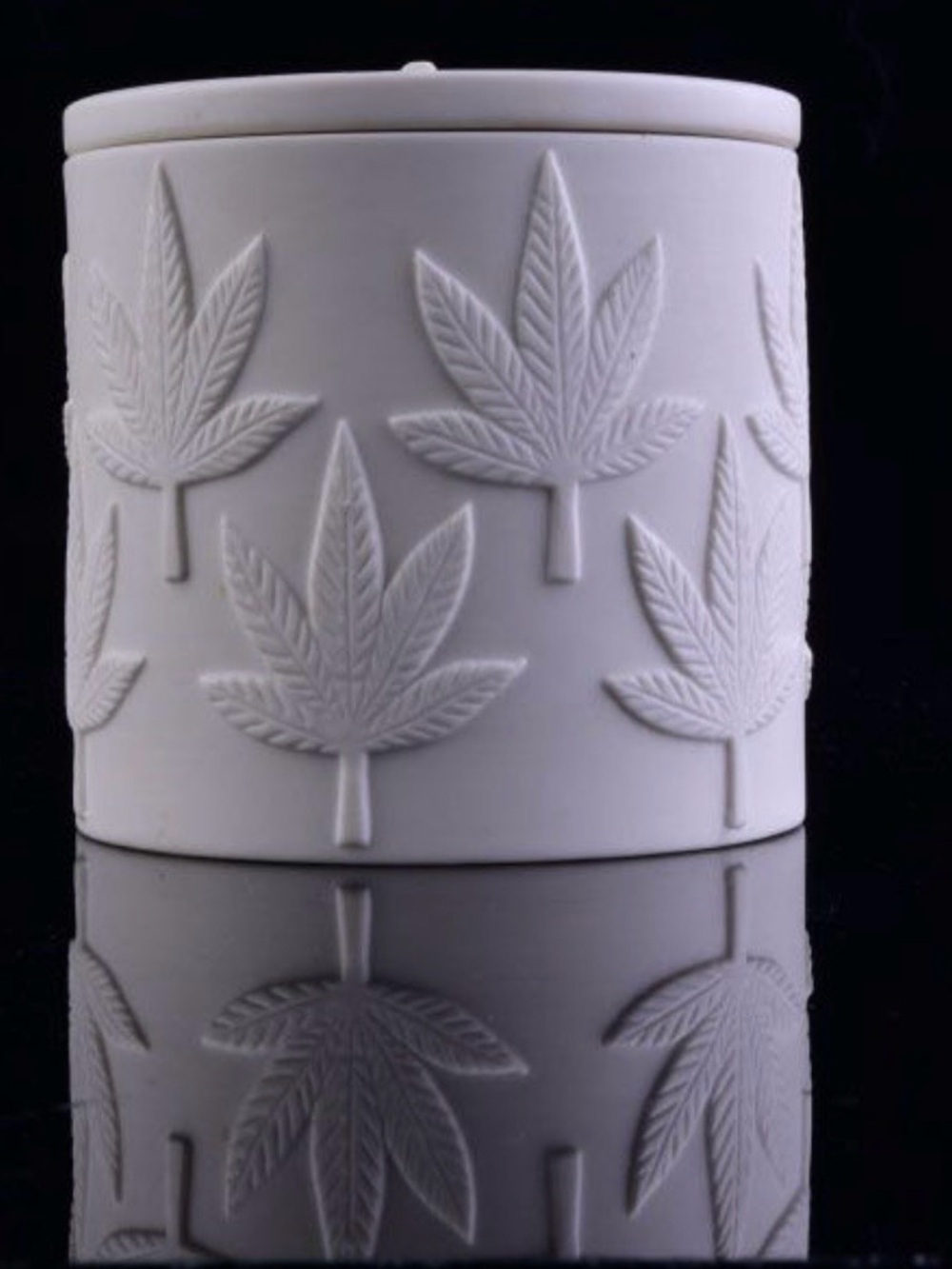 Jonathan Adler hashish candle White Embossed Leaf reuse stash jar after candle - Picture 7 of 8